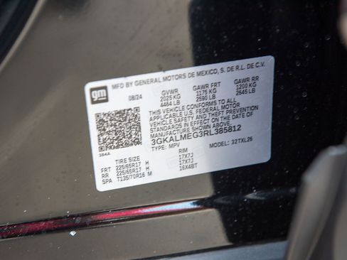 Used 2024 GMC Terrain SLE w/ Driver Convenience Package image 33