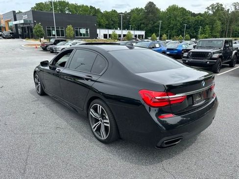 Used 2017 BMW 750i RWD image 5