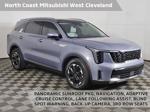Used 2025 Kia Sorento S w/ Panoramic Sunroof Package FWD image 1