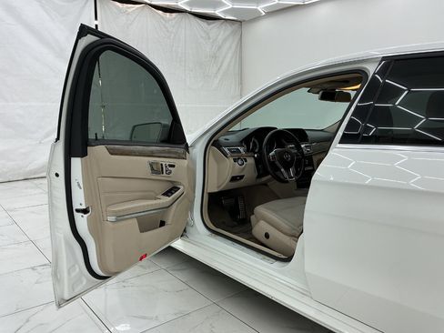 Used 2015 Mercedes-Benz E 350 4MATIC Sedan w/ Premium 1 Package image 16