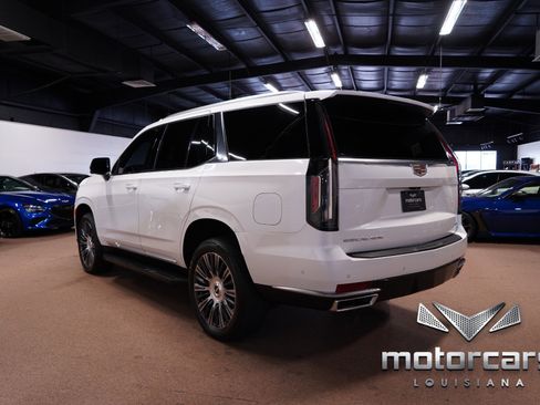 Used 2022 Cadillac Escalade Premium Luxury image 5