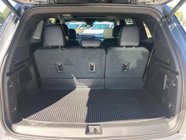 Used 2026 Buick Enclave Avenir w/ Super Cruise Package FWD image 6