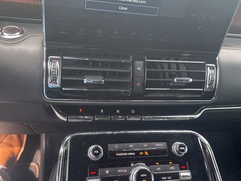 Used 2023 Lincoln Navigator Black Label image 5
