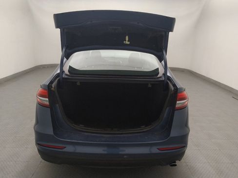 Used 2019 Ford Fusion SE FWD image 29