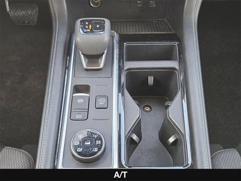 Used 2023 Nissan Pathfinder SV image 24