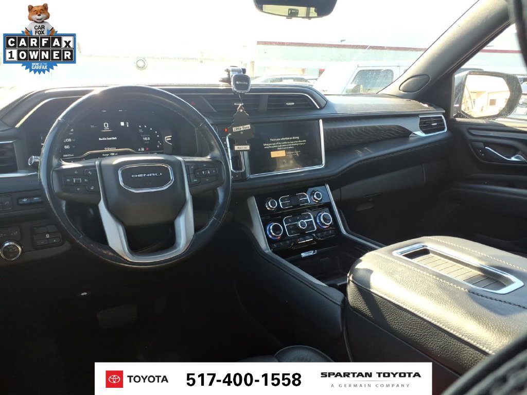 Used 2022 GMC Yukon XL Denali w/ Advanced Technology Package AWD/4WD image 14