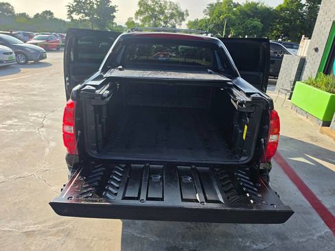 Used 2012 Chevrolet Avalanche LTZ RWD image 25