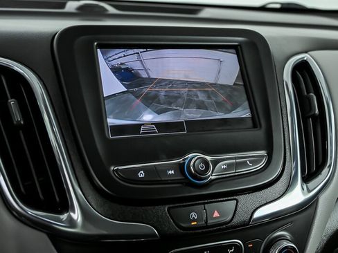 Used 2023 Chevrolet Equinox LT FWD image 28