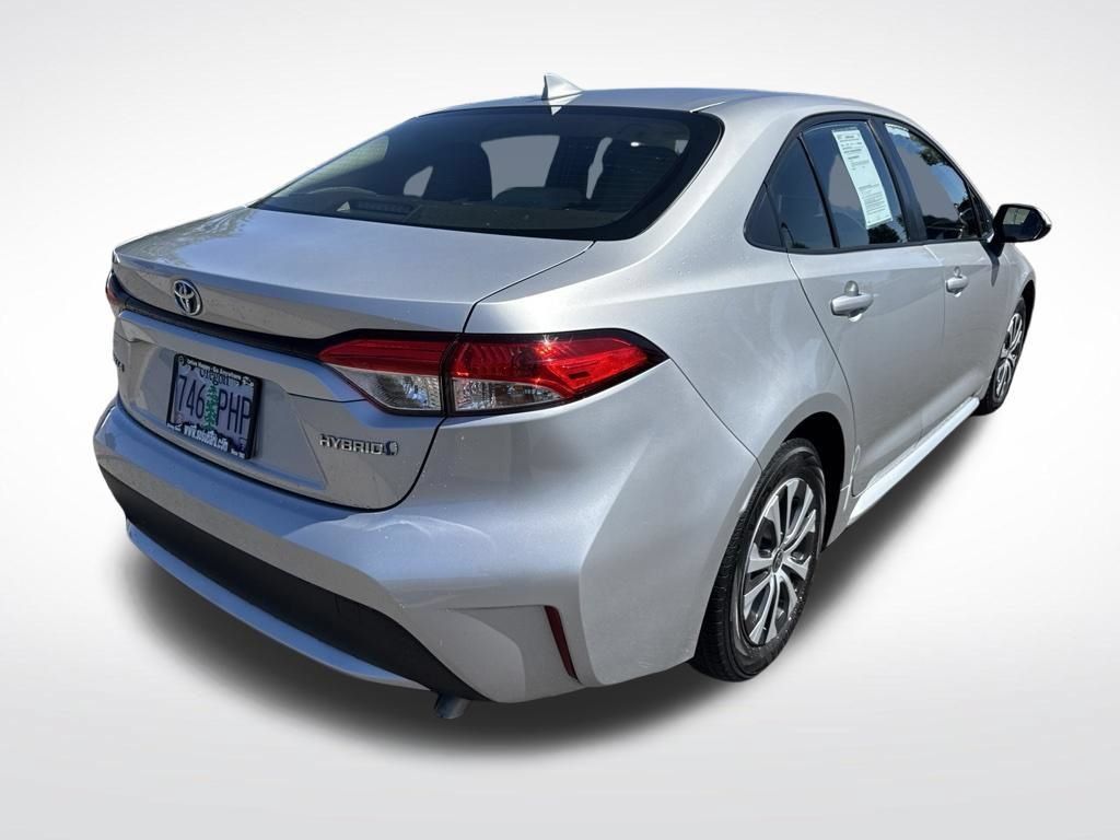Used 2022 Toyota Corolla LE FWD image 7