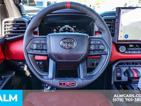 Used 2025 Toyota Tundra Limited AWD/4WD image 28