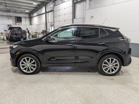 Used 2025 Buick Encore GX Avenir w/ Avenir Technology Package AWD/4WD image 6