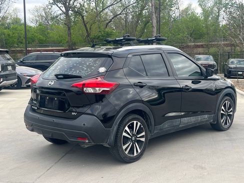 Used 2020 Nissan Kicks SV image 12