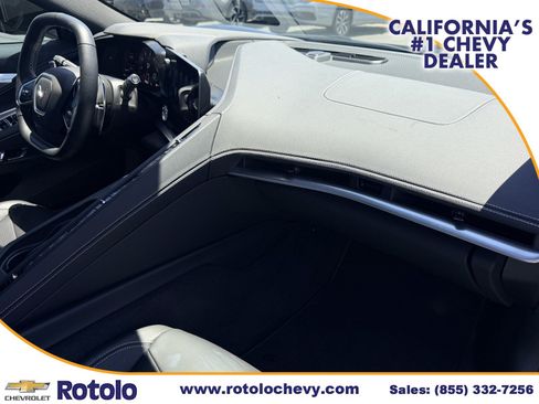 Used 2023 Chevrolet Corvette Stingray Preferred Conv w/ Z51 Performance Package RWD image 7