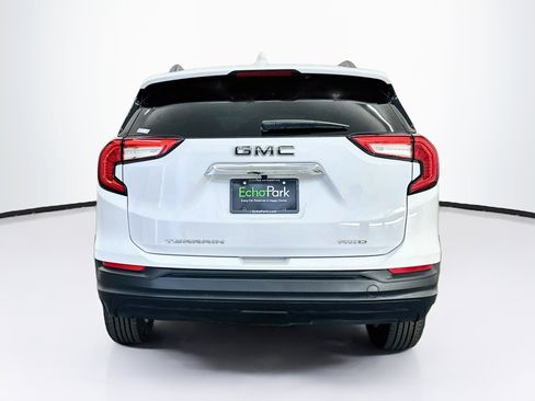 Used 2022 GMC Terrain SLE w/ Driver Convenience Package AWD/4WD image 7