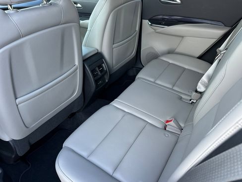 Certified 2023 Cadillac XT4 Luxury image 14