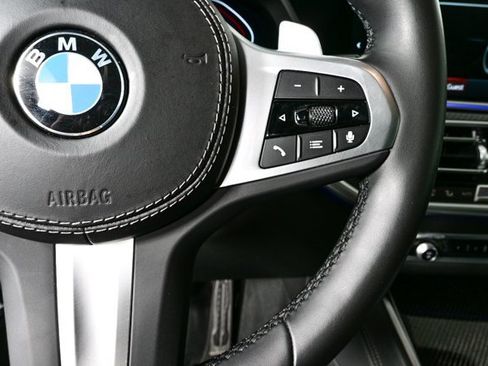 Used 2022 BMW X6 M50i w/ Executive Package image 10