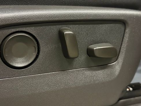 Certified 2024 Chevrolet Silverado 2500 LTZ w/ LTZ Premium Package image 32