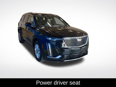 Used 2024 Cadillac XT6 Luxury AWD/4WD image 16