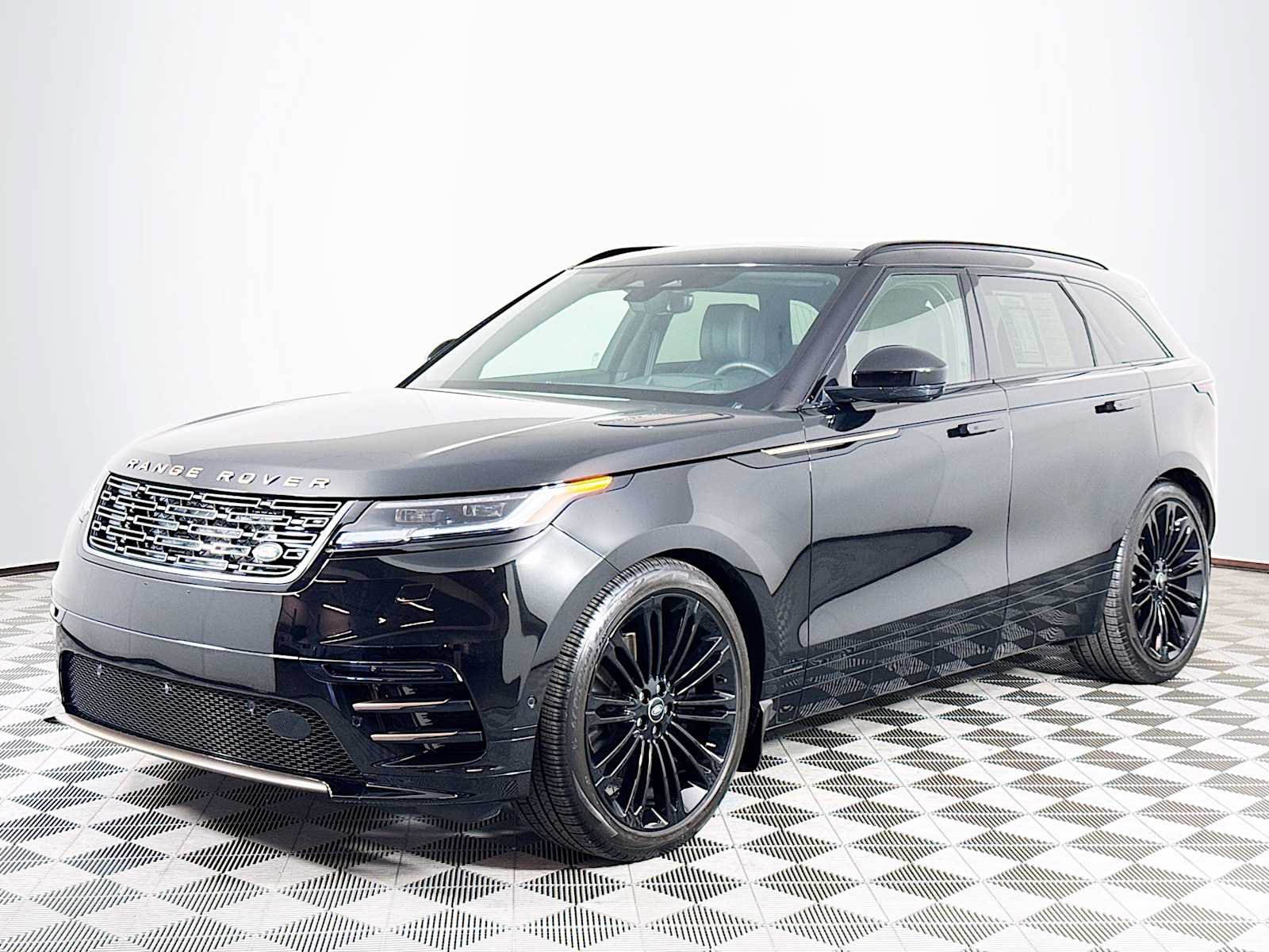 Used 2026 Land Rover Range Rover Velar Autobiography AWD/4WD image 1