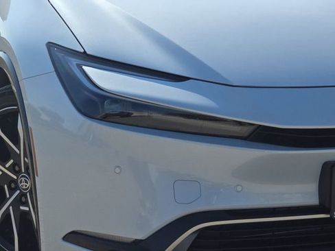 New 2026 Toyota Prius Plug-In Hybrid FWD image 32