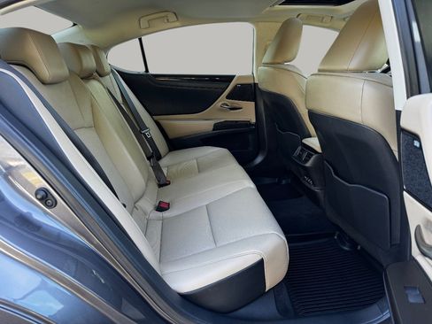 Used 2019 Lexus ES 350 w/ Premium Package FWD image 18