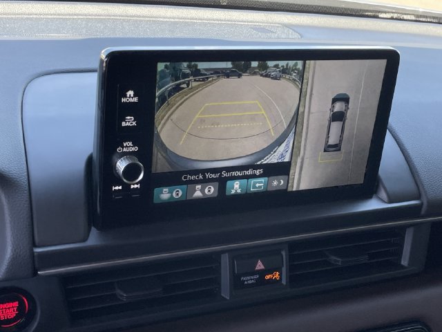 Used 2025 Honda Pilot Elite image 18