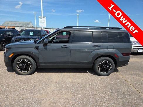 Used 2025 Hyundai Santa Fe SEL image 2