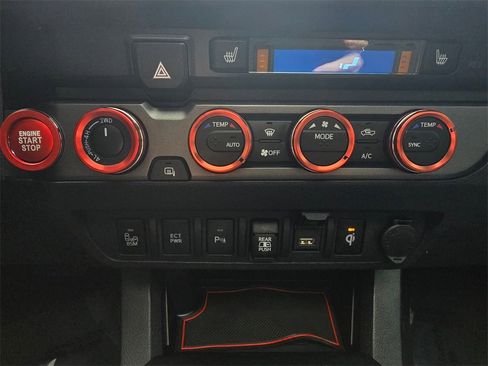 Certified 2021 Toyota Tacoma TRD Sport image 31