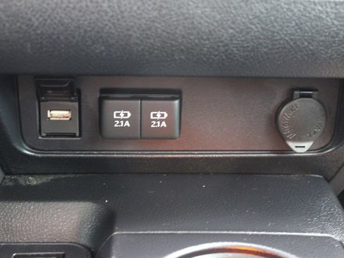 Used 2022 Toyota Sequoia TRD Sport AWD/4WD image 19