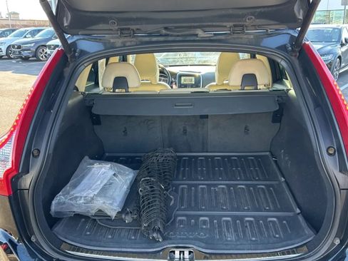 Used 2016 Volvo XC60 T5 Platinum w/ Climate Package image 18