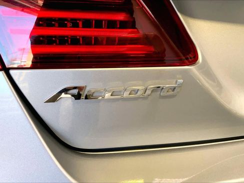 Used 2017 Honda Accord EX-L image 35