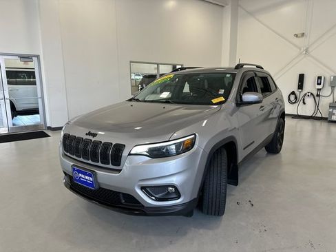 Used 2021 Jeep Cherokee Latitude Plus FWD image 10