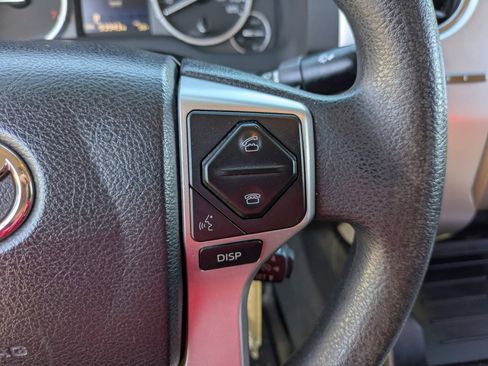 Used 2016 Toyota Tundra SR5 w/ SR5 Upgrade Package image 29