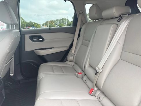 Used 2023 Nissan Rogue SV w/ SV Premium B Package FWD image 25