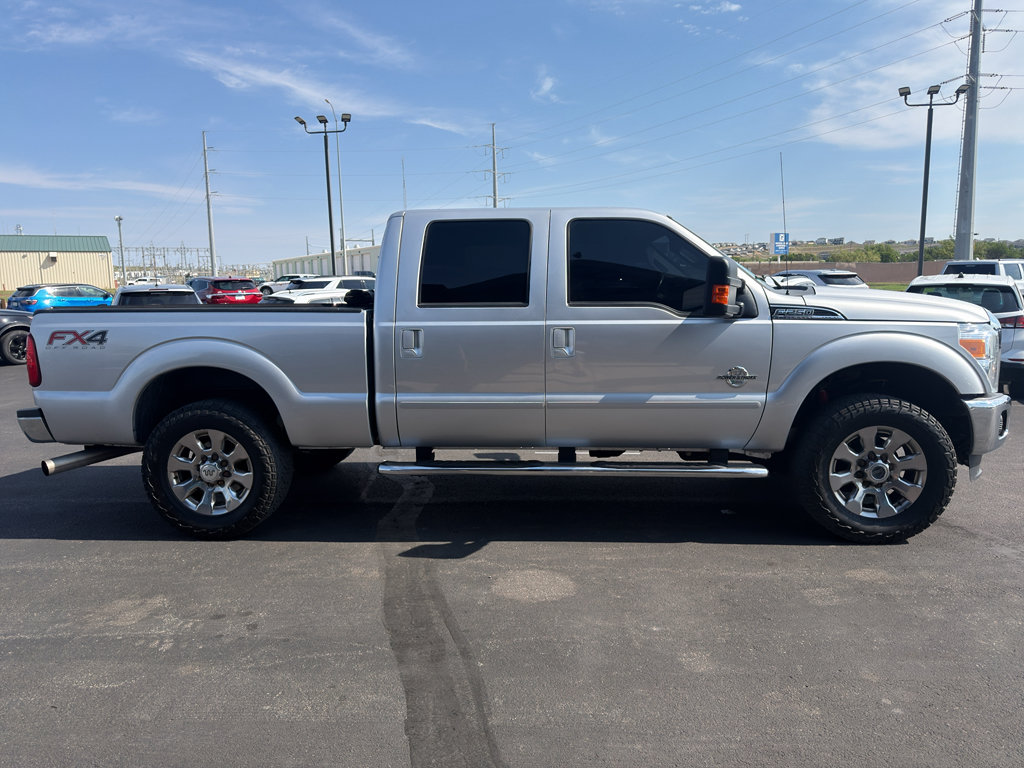 Used 2016 Ford F250 Lariat w/ Lariat Ultimate Package AWD/4WD image 5