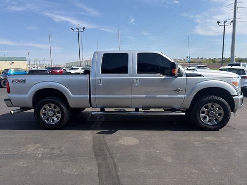 Used 2016 Ford F250 Lariat w/ Lariat Ultimate Package AWD/4WD image 5
