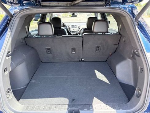 Used 2022 Chevrolet Equinox RS FWD image 28