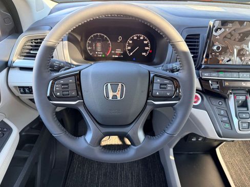 New 2026 Honda Odyssey EX-L image 11
