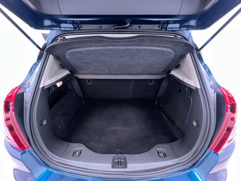 Used 2020 Buick Encore Sport Touring FWD image 41