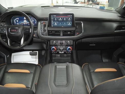 Used 2023 GMC Yukon XL AT4 w/ AT4 Premium Package AWD/4WD image 33