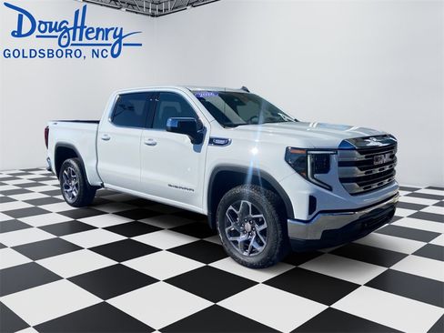 New 2026 GMC Sierra 1500 SLE image 7