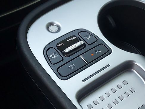 New 2026 Hyundai Ioniq 9 Limited image 29