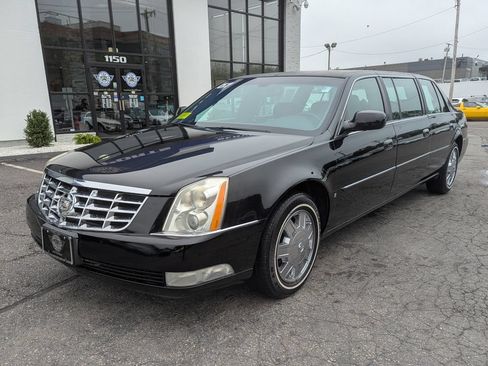 Used 2007 Cadillac DTS FWD image 2