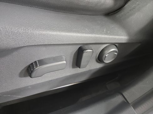 Used 2020 Subaru Outback Limited w/ Popular Package #2 image 32