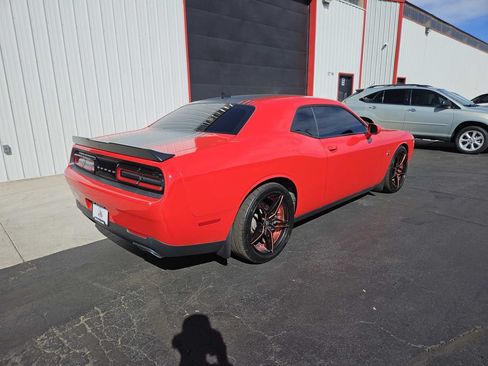 Used 2016 Dodge Challenger R/T Scat Pack RWD image 8