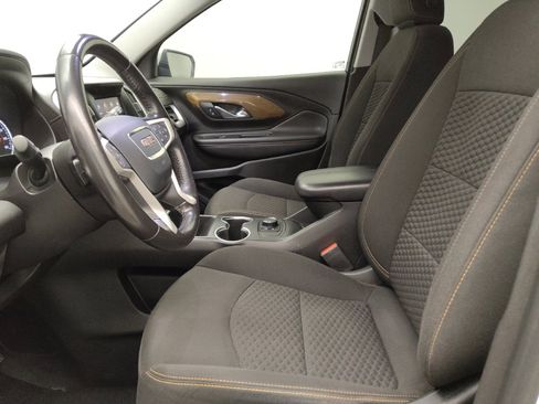 Used 2020 GMC Terrain SLE FWD image 17