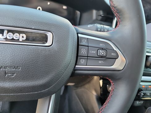 Used 2022 Jeep Compass Trailhawk w/ Trailhawk Elite Group AWD/4WD image 23