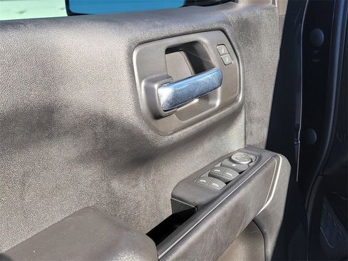 Used 2022 Chevrolet Silverado 1500 Custom image 14