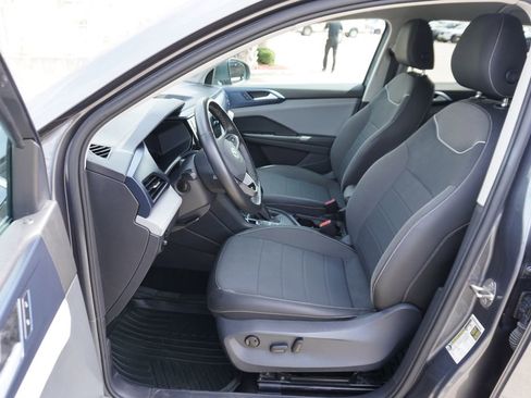 Used 2024 Volkswagen Taos SE FWD image 7
