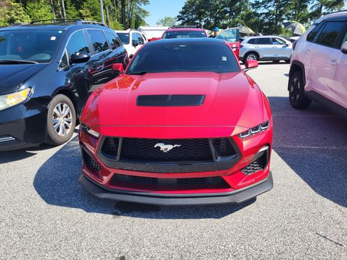 Used 2024 Ford Mustang GT Premium RWD image 2